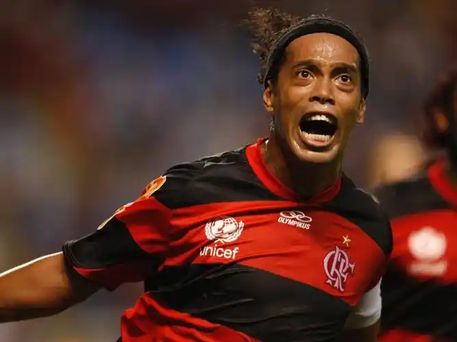 偶像效应也 偶像效应也